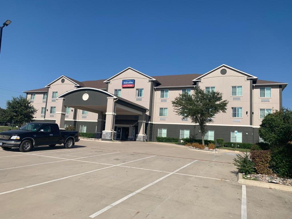 Executive Inn & Suites Marlin 外观 照片
