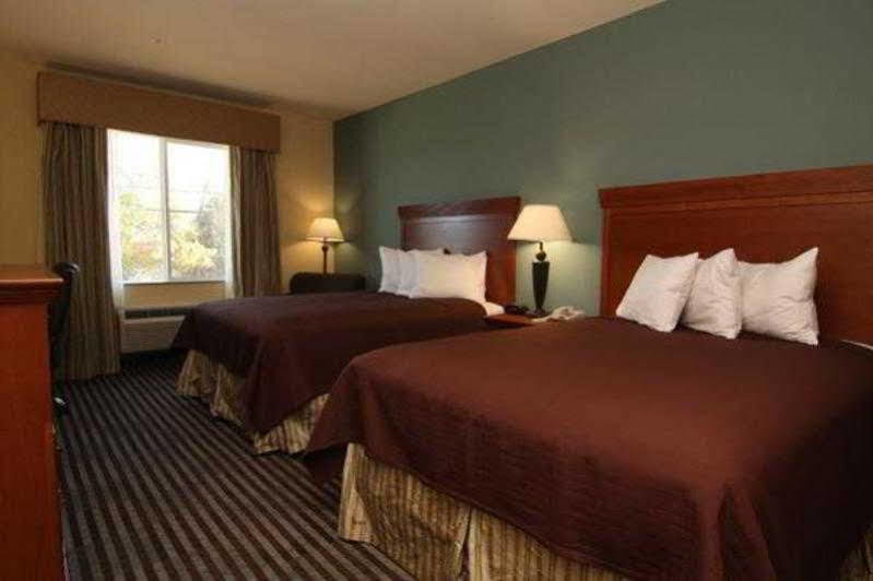 Executive Inn & Suites Marlin 外观 照片
